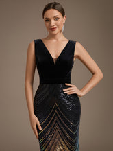 Load image into Gallery viewer, Black Gold | Fast Delivery Plus Size Sleeveless V-Neck Ombre Sequin Mermaid Maxi Evening Dresses