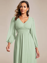 Load image into Gallery viewer, Knee Length Long Sleeves Chiffon Wholesale Wedding Guest Dresses#Color_Mint Green