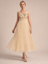 Load image into Gallery viewer, Gold | Factory Design Plus Size Sleeveless Tulle V-Neck A-Line Sequin Lace Wedding Guest Dresses-Gold