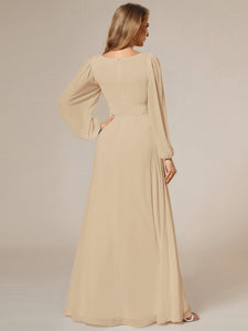 Round Neck Wholesale Bridesmaid Dresses with Long Lantern Sleeves