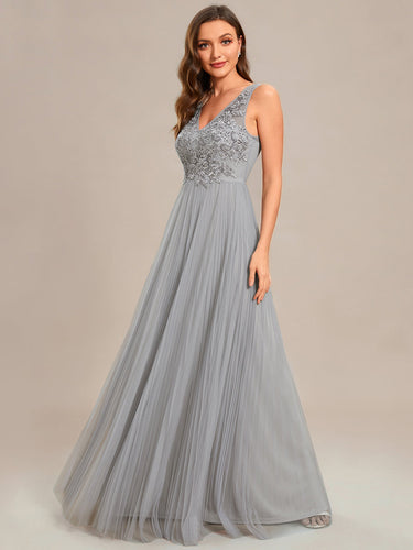 Color=Grey | Elegant  Appliques  Chiffon A-Line Floor Length V Neck Sleeveless Wholesale Evening Dress-Grey 1